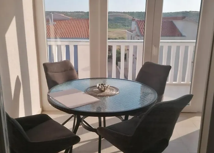 Milana Apartman *