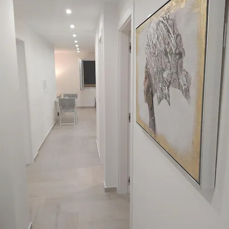 Milana דירה רטינה